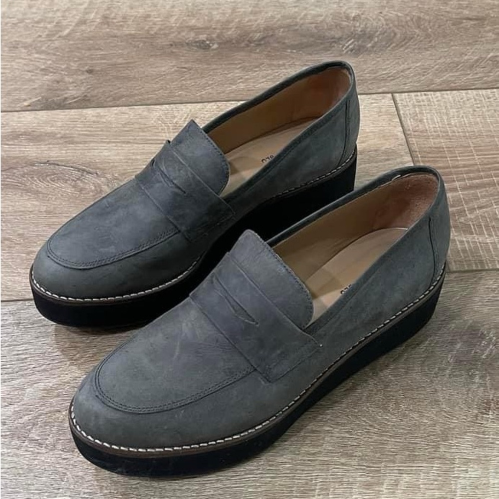 Chocolat Blu gray platform loafer!